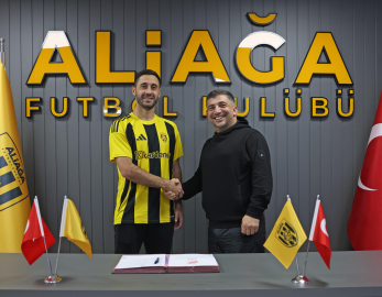 Aliağa FK'da Tahir de imzayı attı