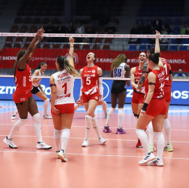 Göztepe filede derbiye çıkıyor