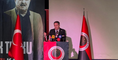 Gençlerbirliği’nde mevcut başkan Arda Çakmak, yeniden başkan seçildi