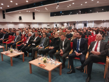 İzmir Ekonomi Üniversitesi’nde Spor Yöneticiliği paneli gerçekleştirildi / Video eklendi