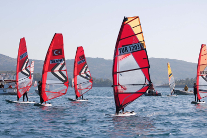 TYF Yelken Ligi Techno 293 2'nci Ayak Yarışları Foça’da başladı