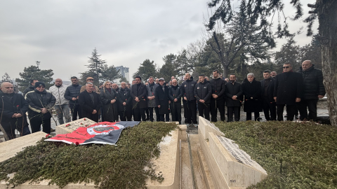 İlhan Cavcav, vefatının 9’uncu yıl dönümünde kabri başında anıldı