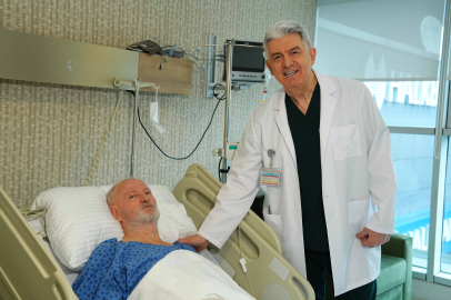 12 santimlik anevrizma kapalı yöntemle onarıldı