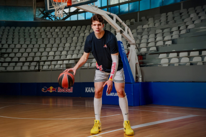 Fenerbahçe Beko’nun Milli Basketbolcusu Tarık Biberovic Red Bull sporcusu oldu