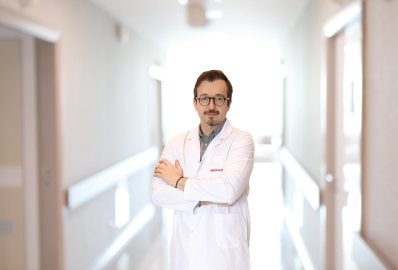 'Kolon kanserinden korunmak için 5-10 yılda bir kolonoskopi yapılmalı'