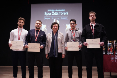 Sporda derece kazanan öğrenciler için ödül töreni düzenlendi