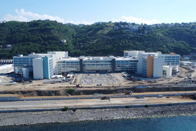 AK Parti'li Karaismailoğlu: Yıl sonuna doğru Trabzon Şehir Hastanesi'ni açmayı hedefliyoruz